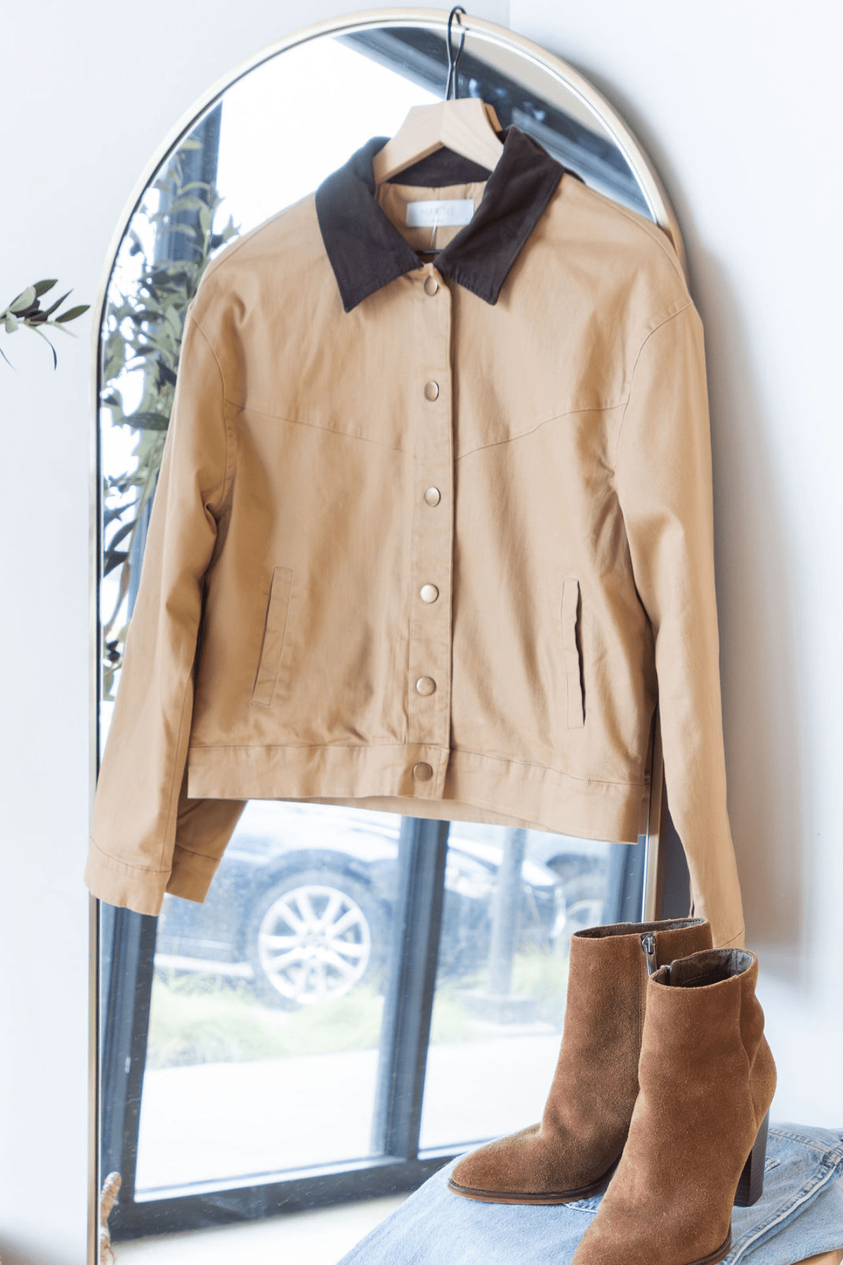 Ryder Corduroy Collared Barn Jacket Ryder Corduroy Collared Barn Jacket