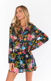 Show Me Your Mumu Smith Button Down in Midnight Botanical Floral