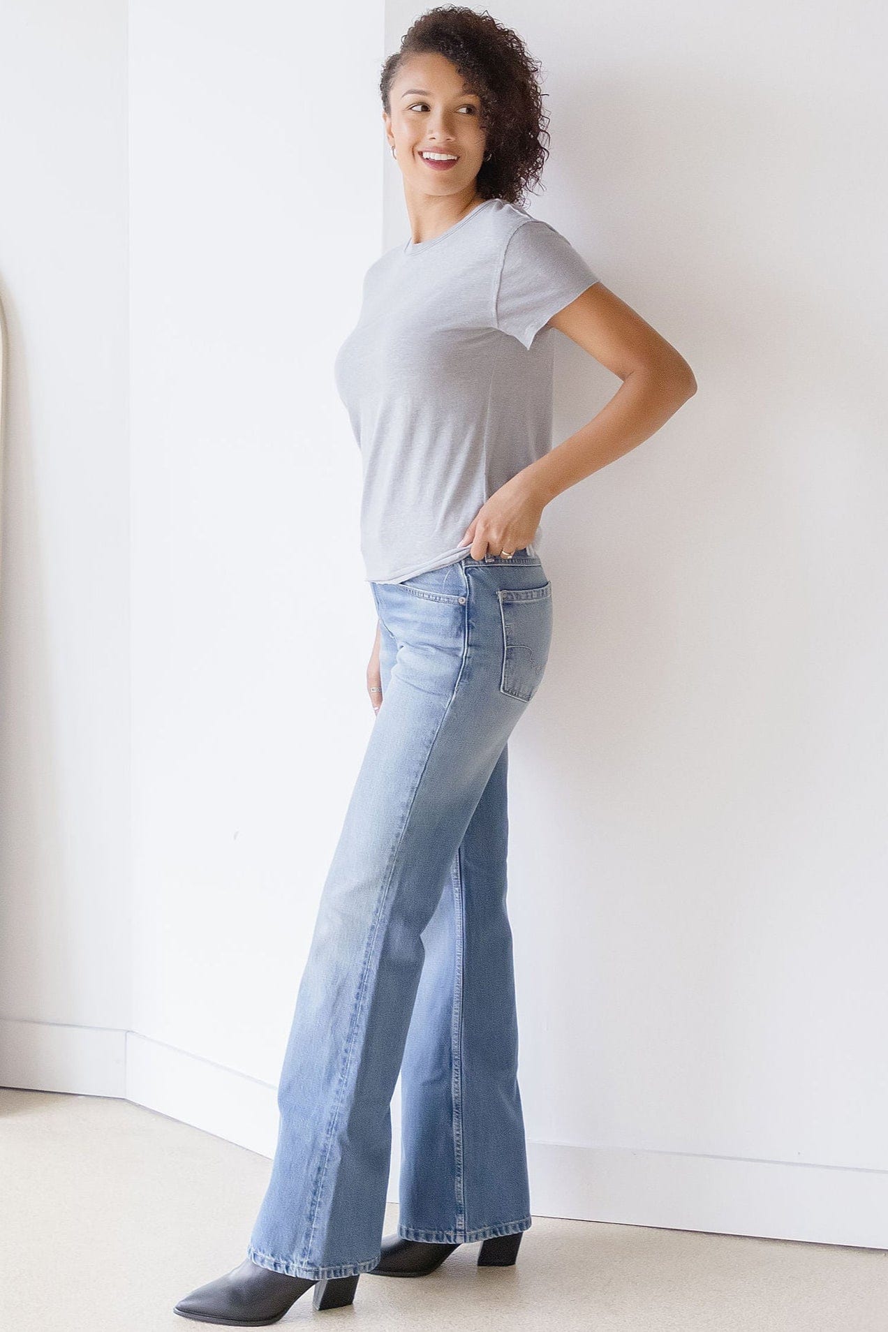 Nova Tee