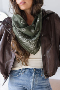 Wanderer Mini Triangle Scarf