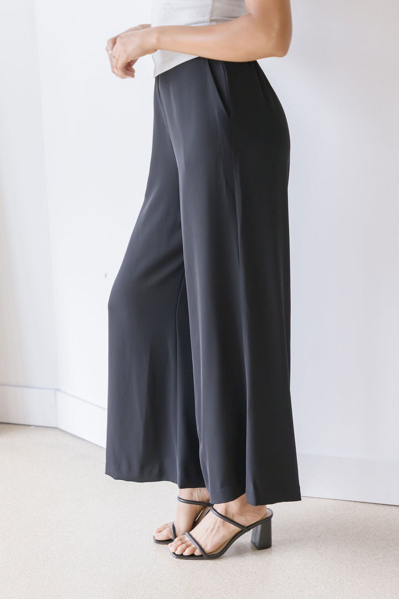 Olina Cropped Wide Leg Trouser Olina Cropped Wide Leg Trouser