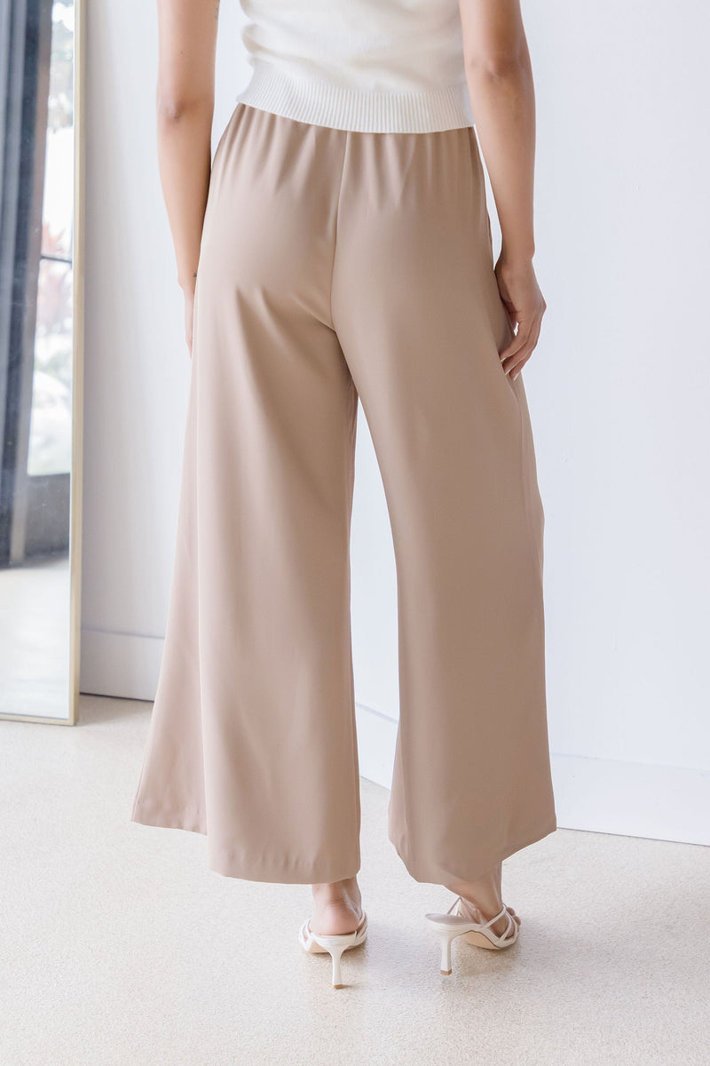 Olina Cropped Wide Leg Trouser Olina Cropped Wide Leg Trouser