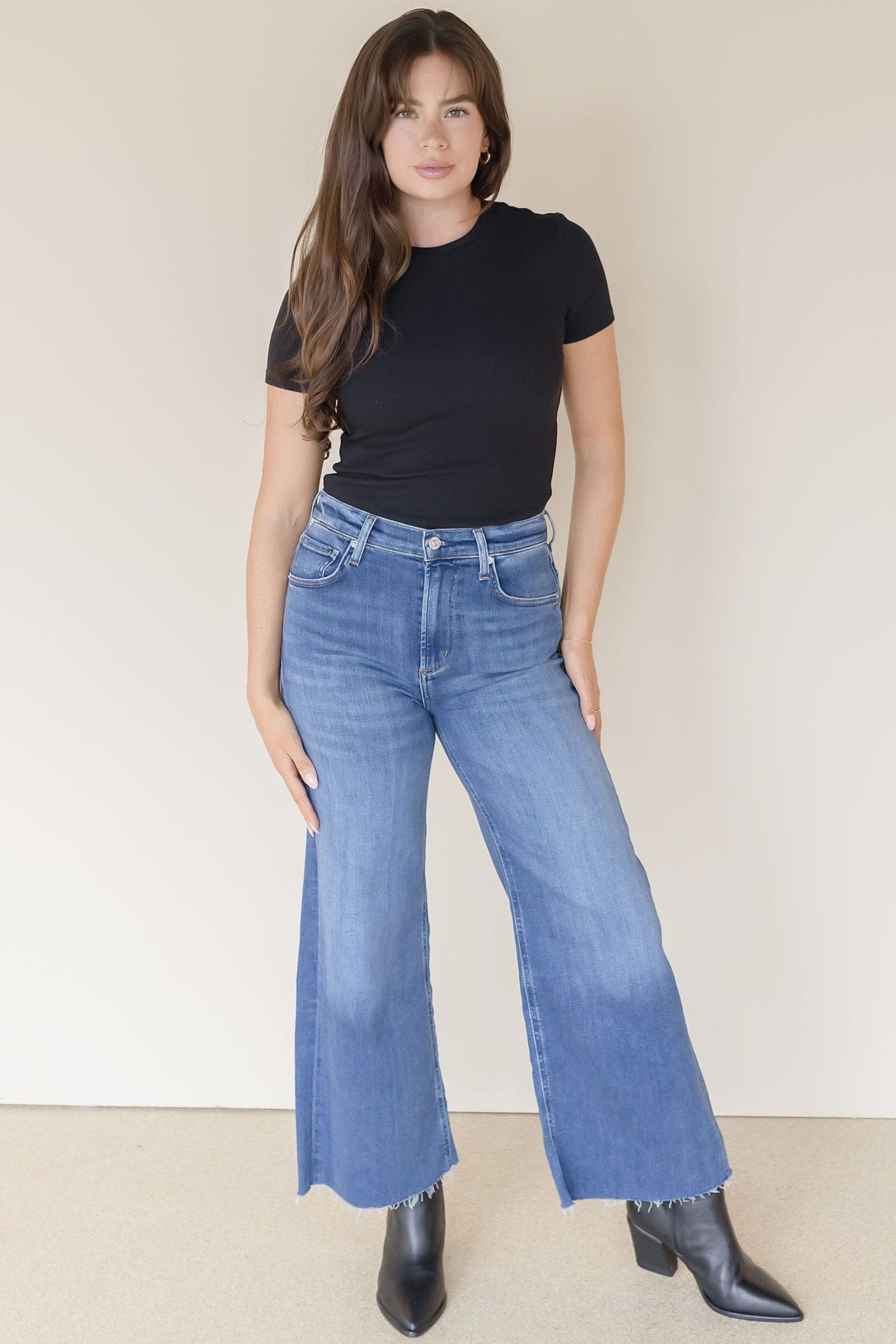 Lyra Wide Leg Crop Jean