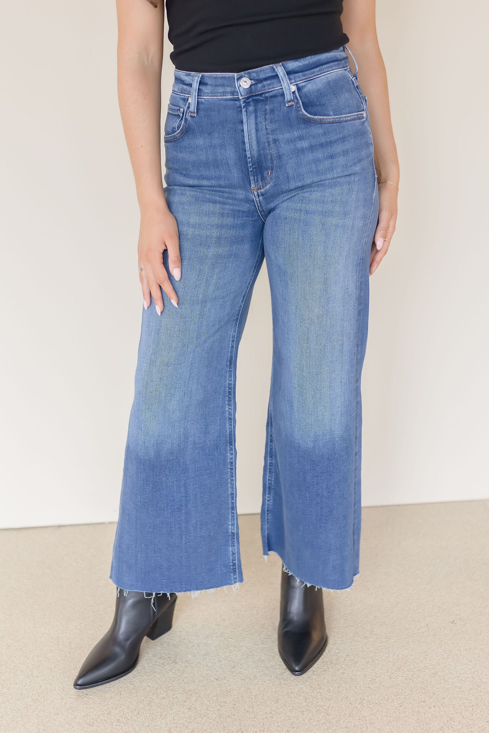 Lyra Wide Leg Crop Jean