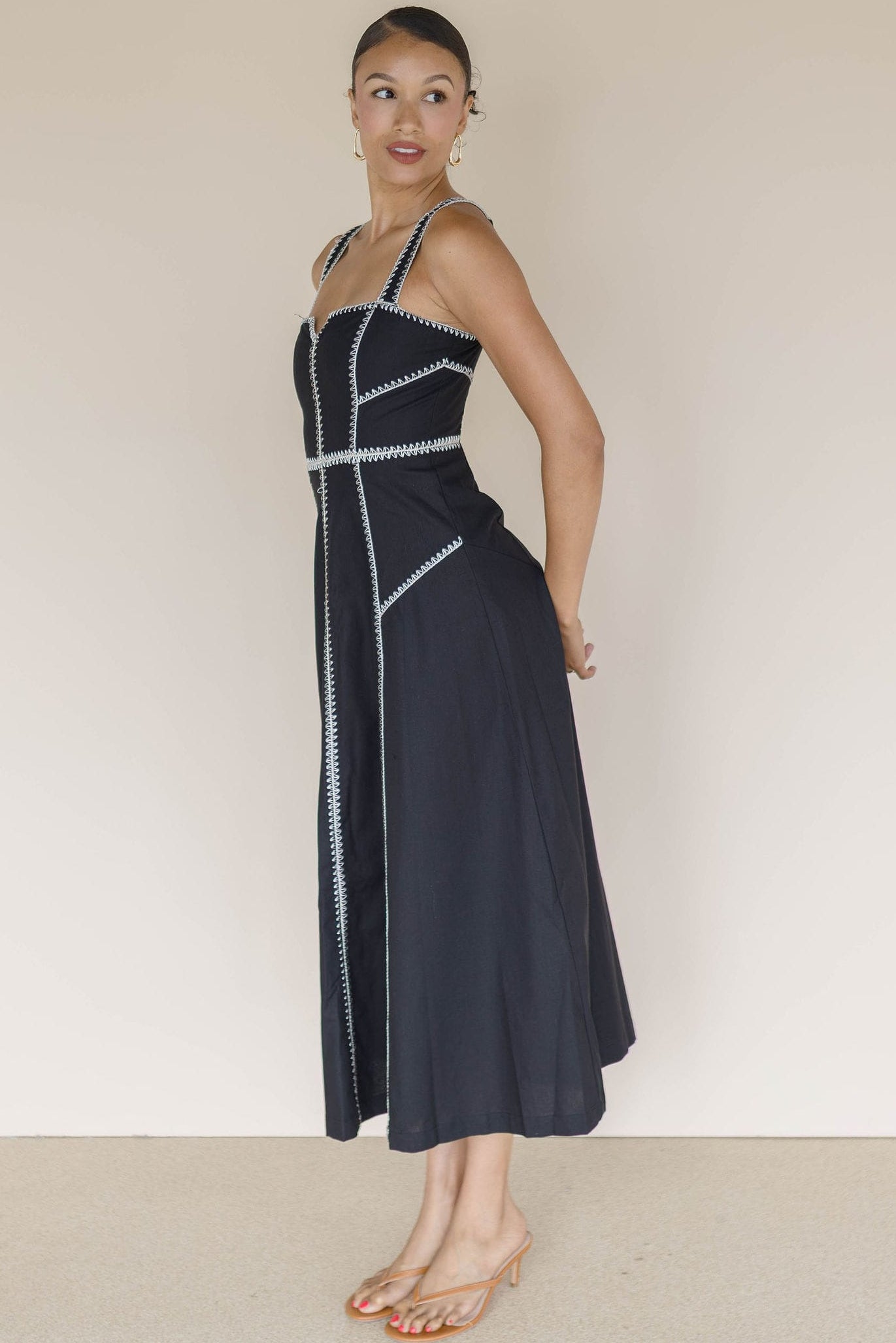 Embroidered Detail Midi Dress