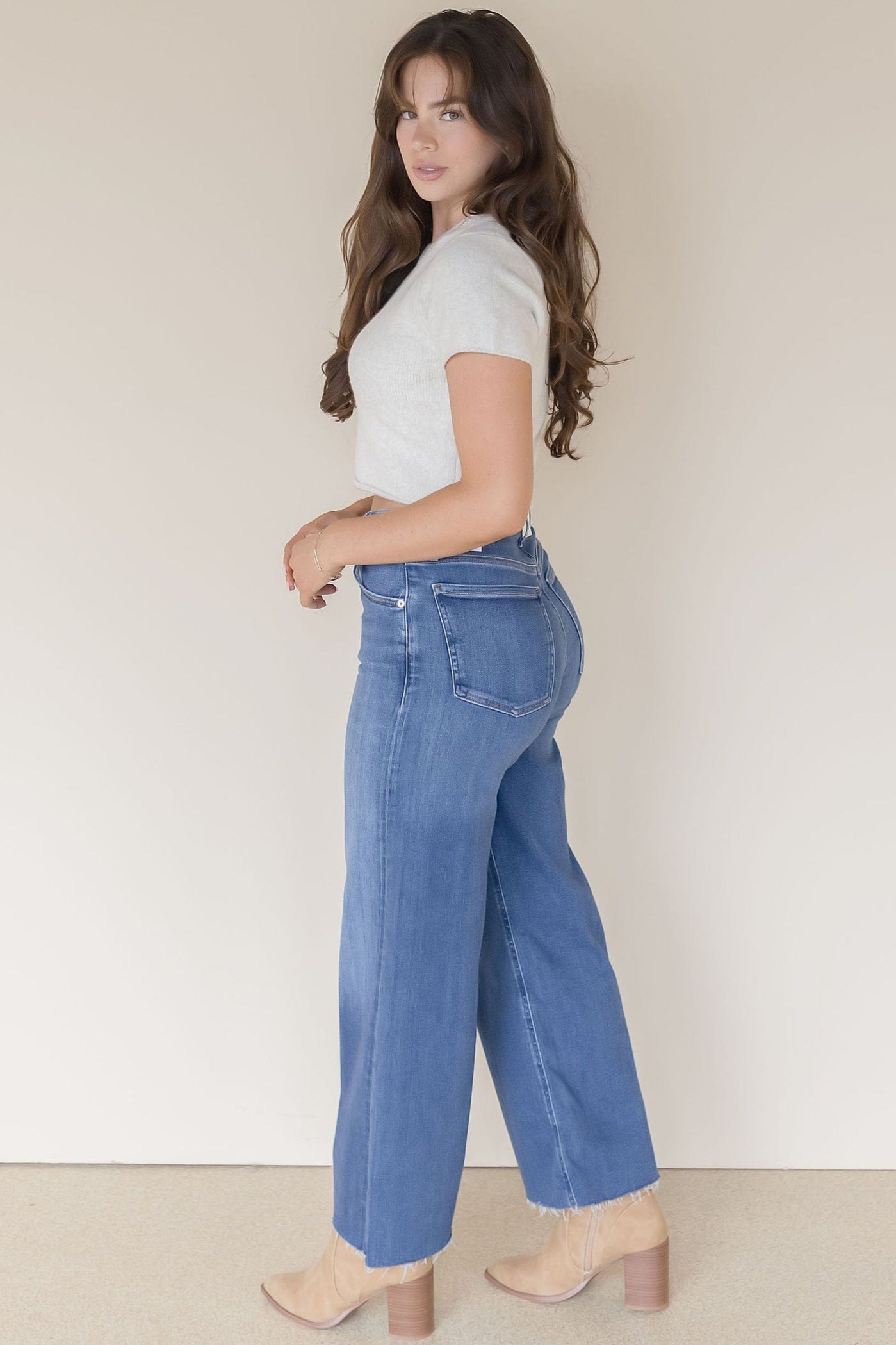 Cela Short Sleeved Sweater Top Cela Short Sleeved Sweater Top