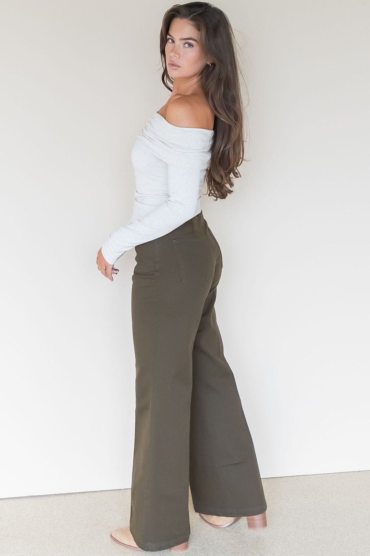 Livia Pant Livia Pant