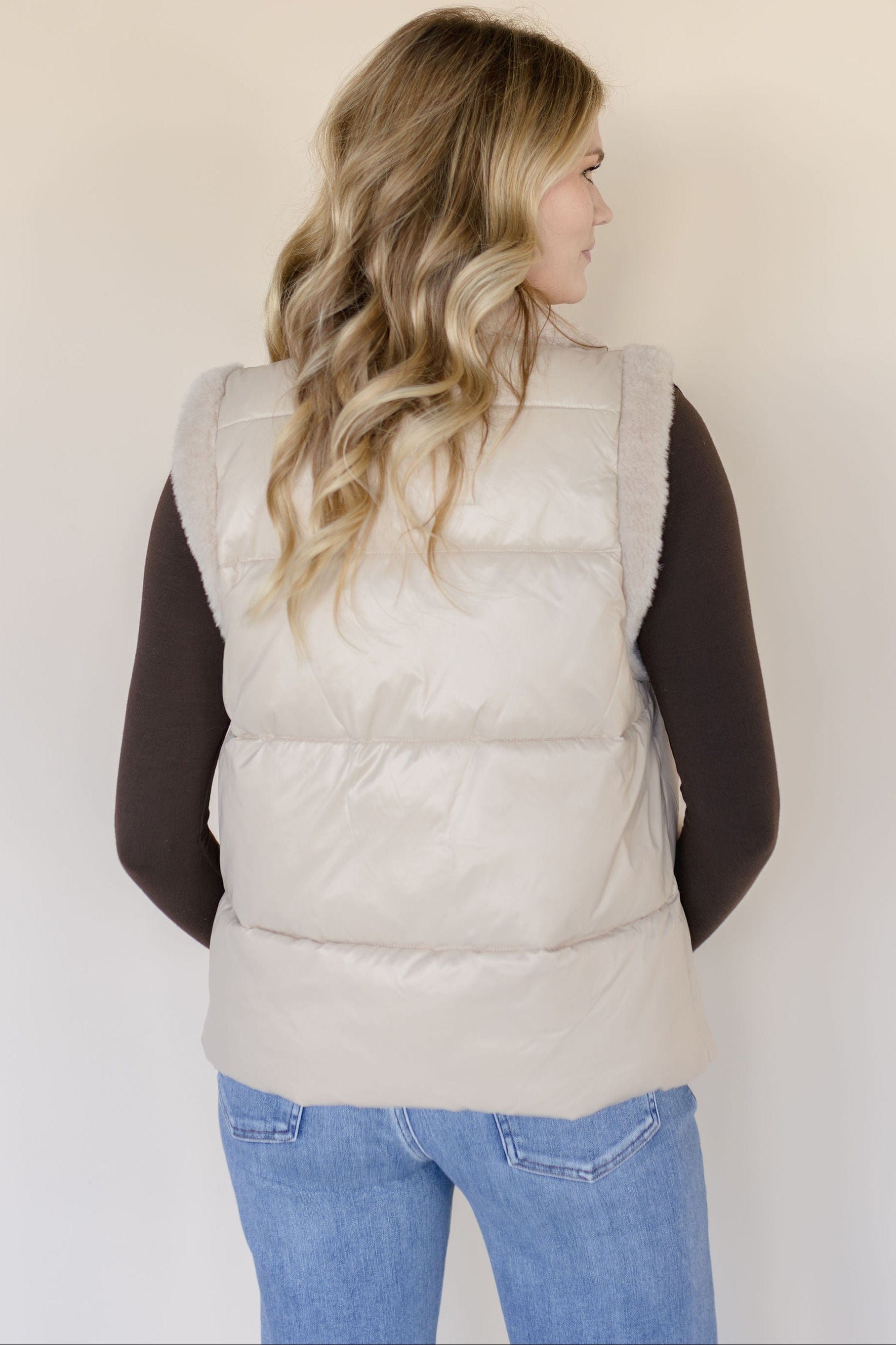 Serra Vest