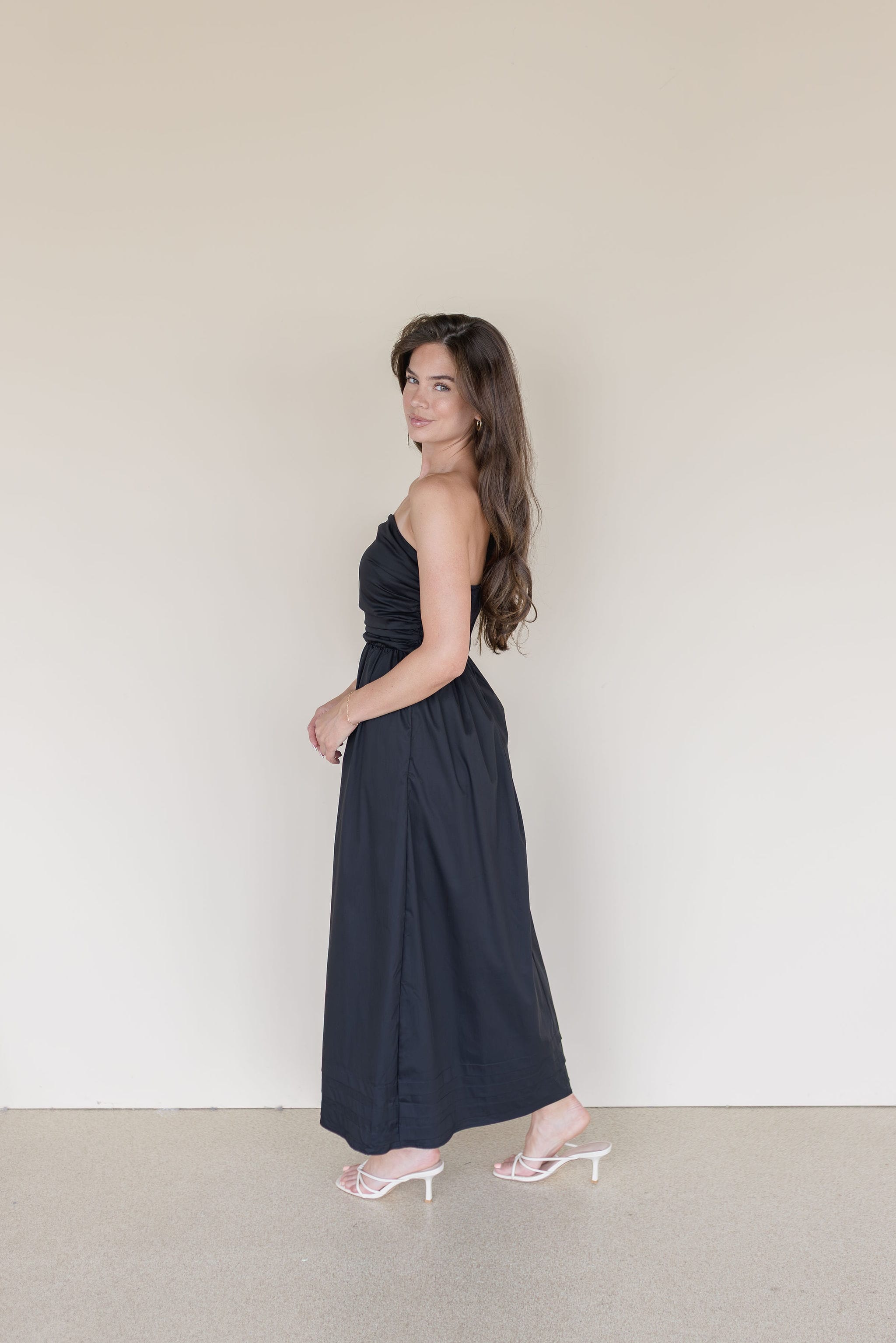 Joey Strapless Midi Dress With Pockets