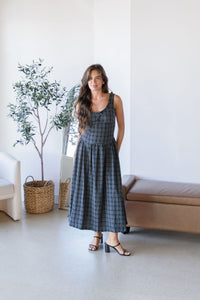 Low Waist Scoop Neck Midi Dress