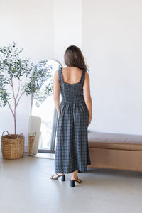 Low Waist Scoop Neck Midi Dress
