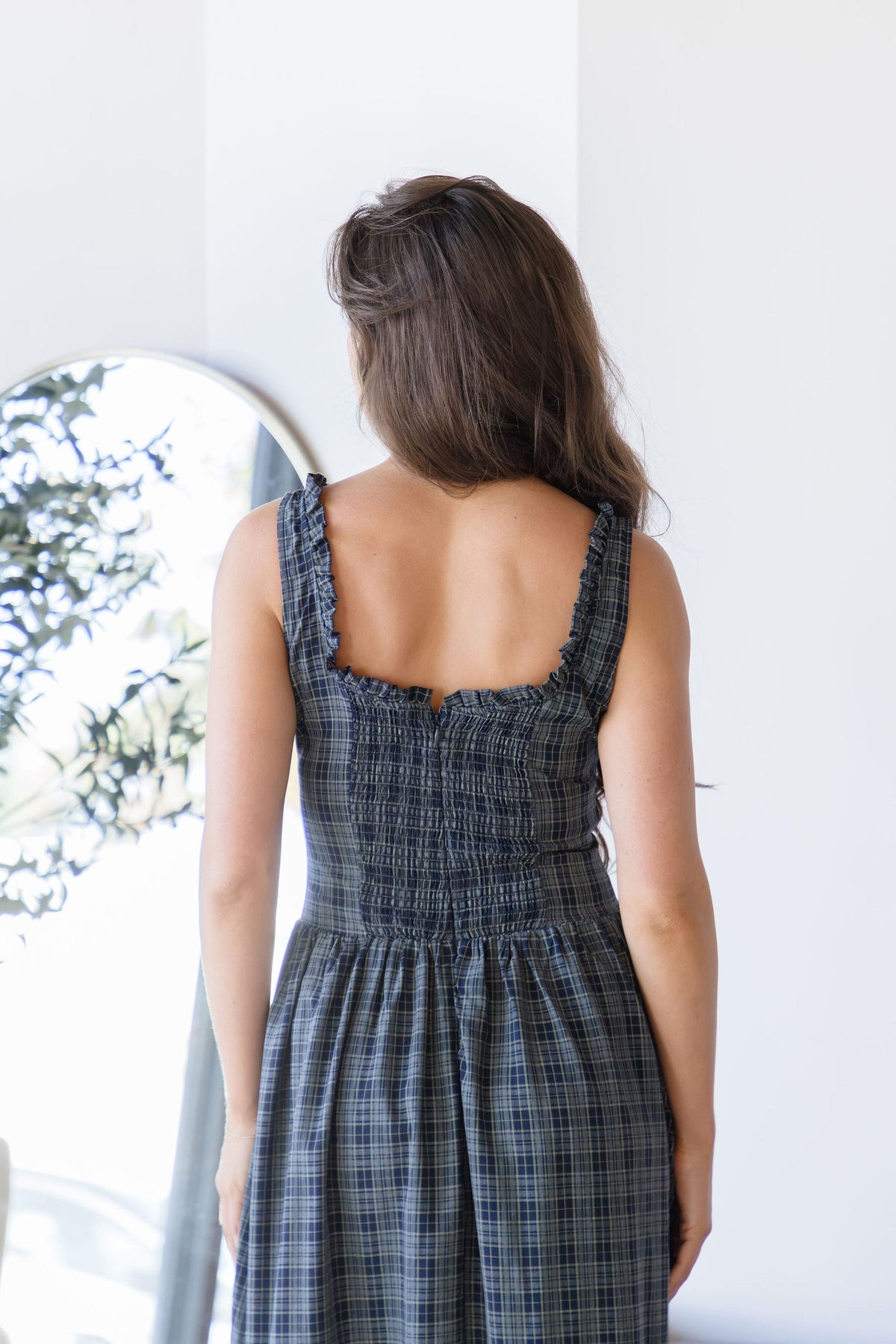 Low Waist Scoop Neck Midi Dress