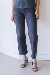 Palma Clean Hem Straight Leg Jean