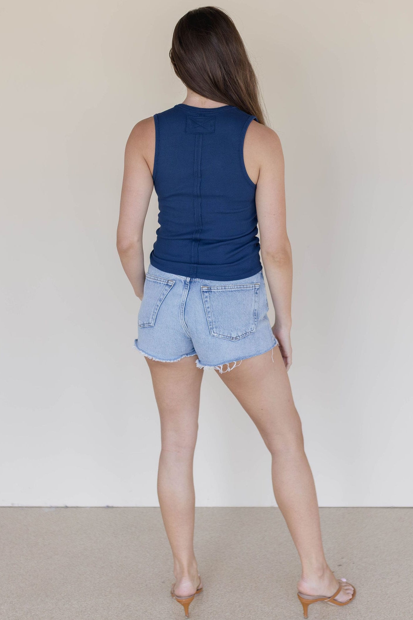 Neria Tank