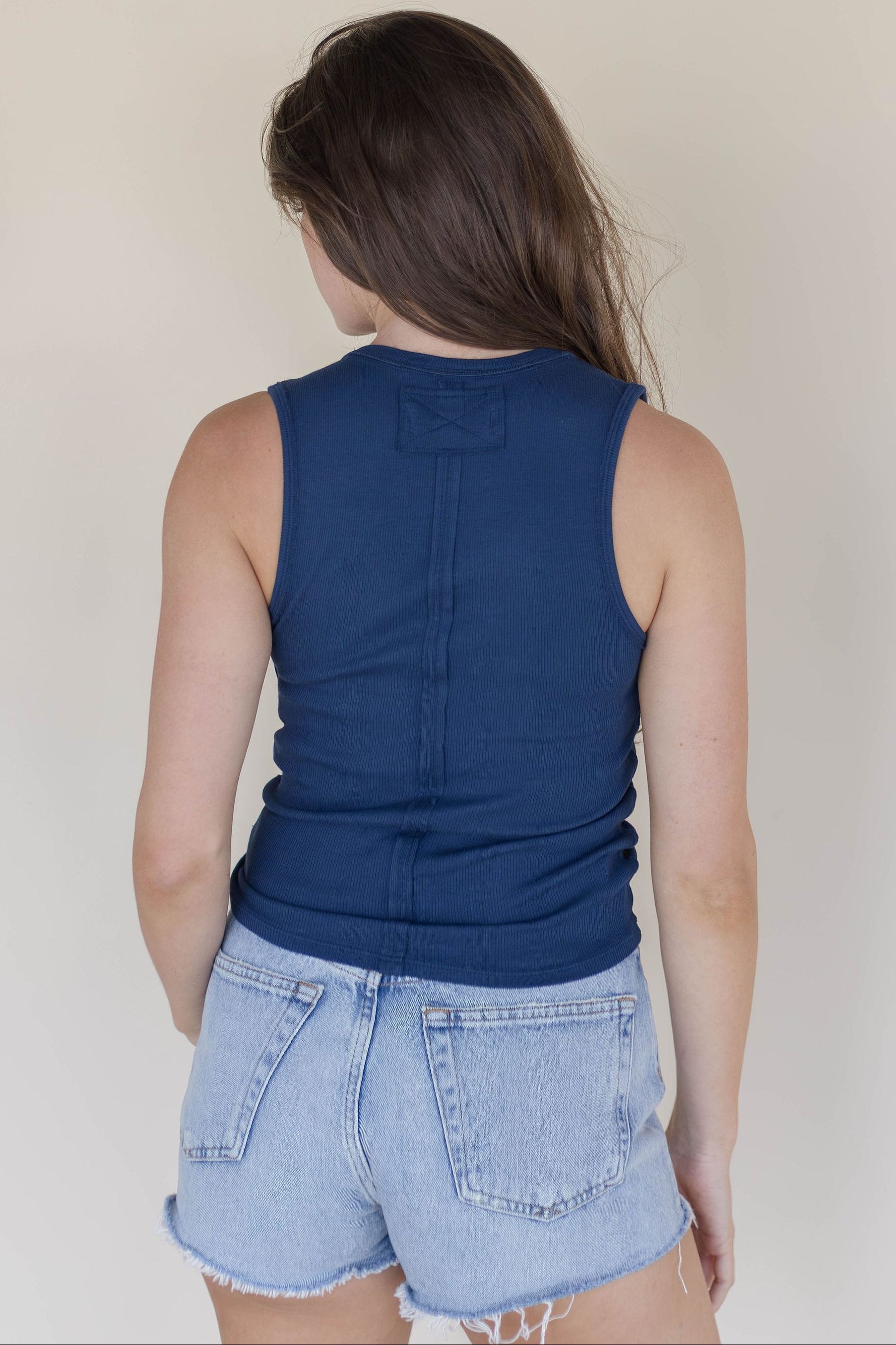 Neria Tank