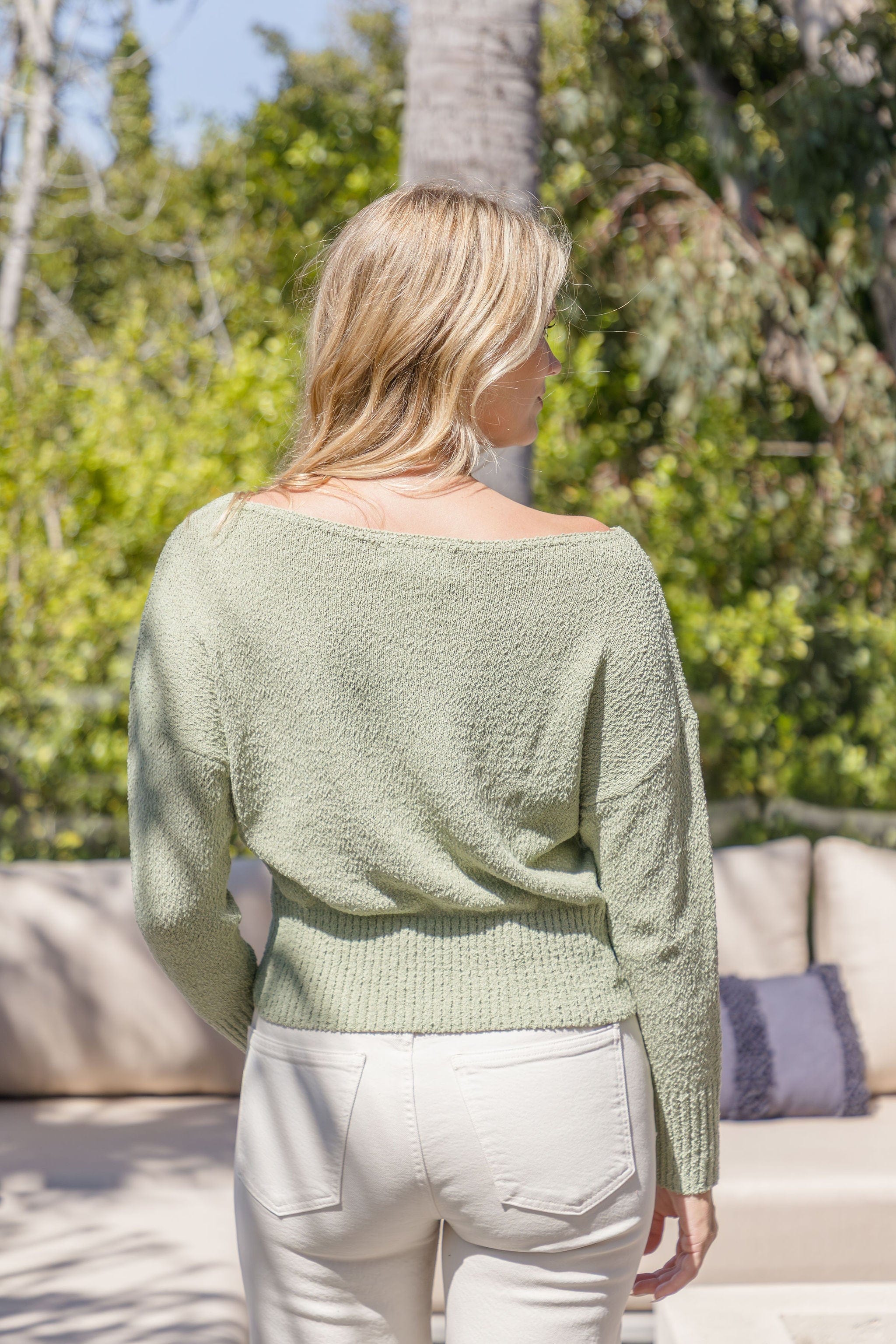 Donna Off The Shoulder Knit Sweater