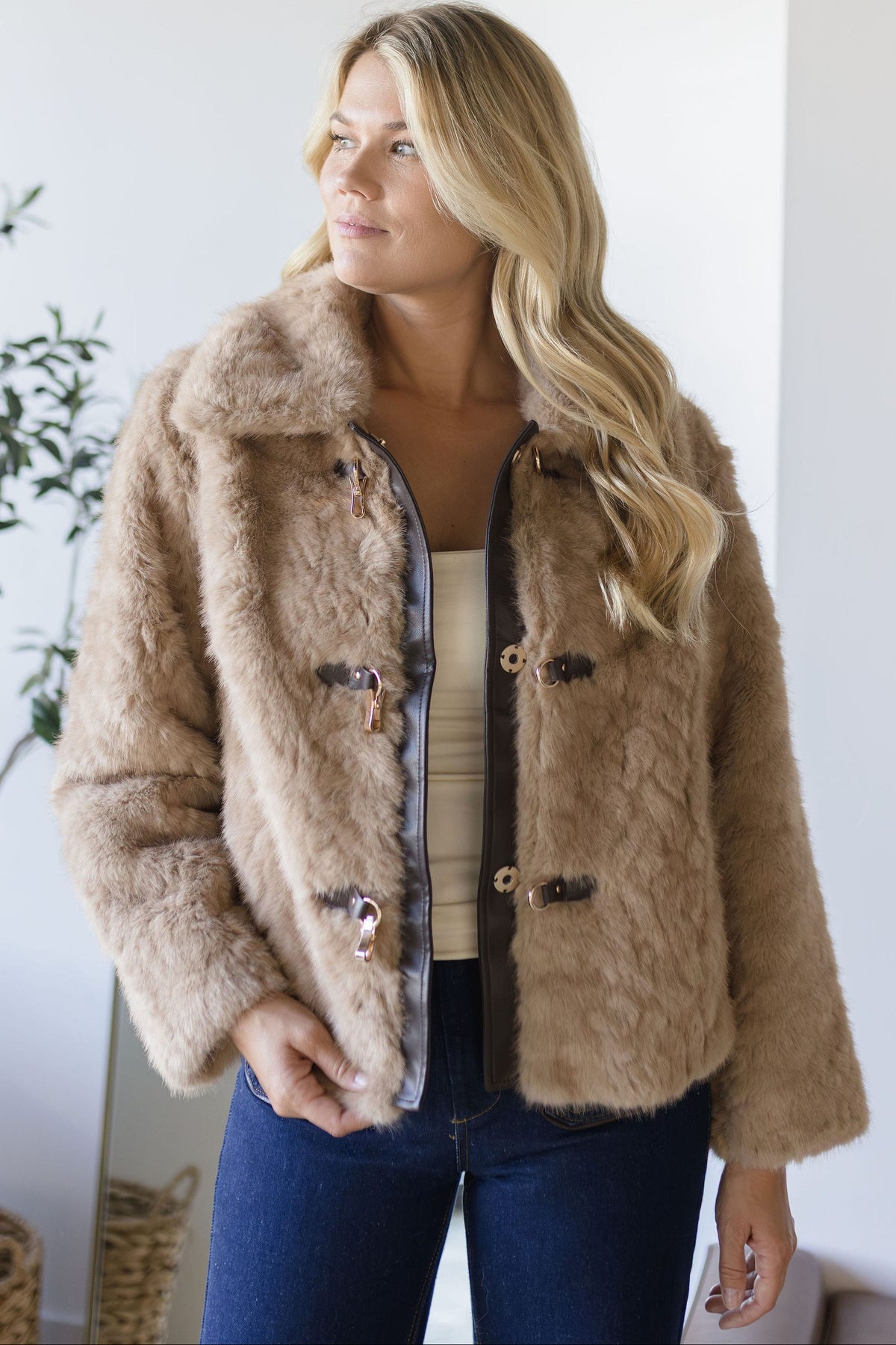 Dela Jacket