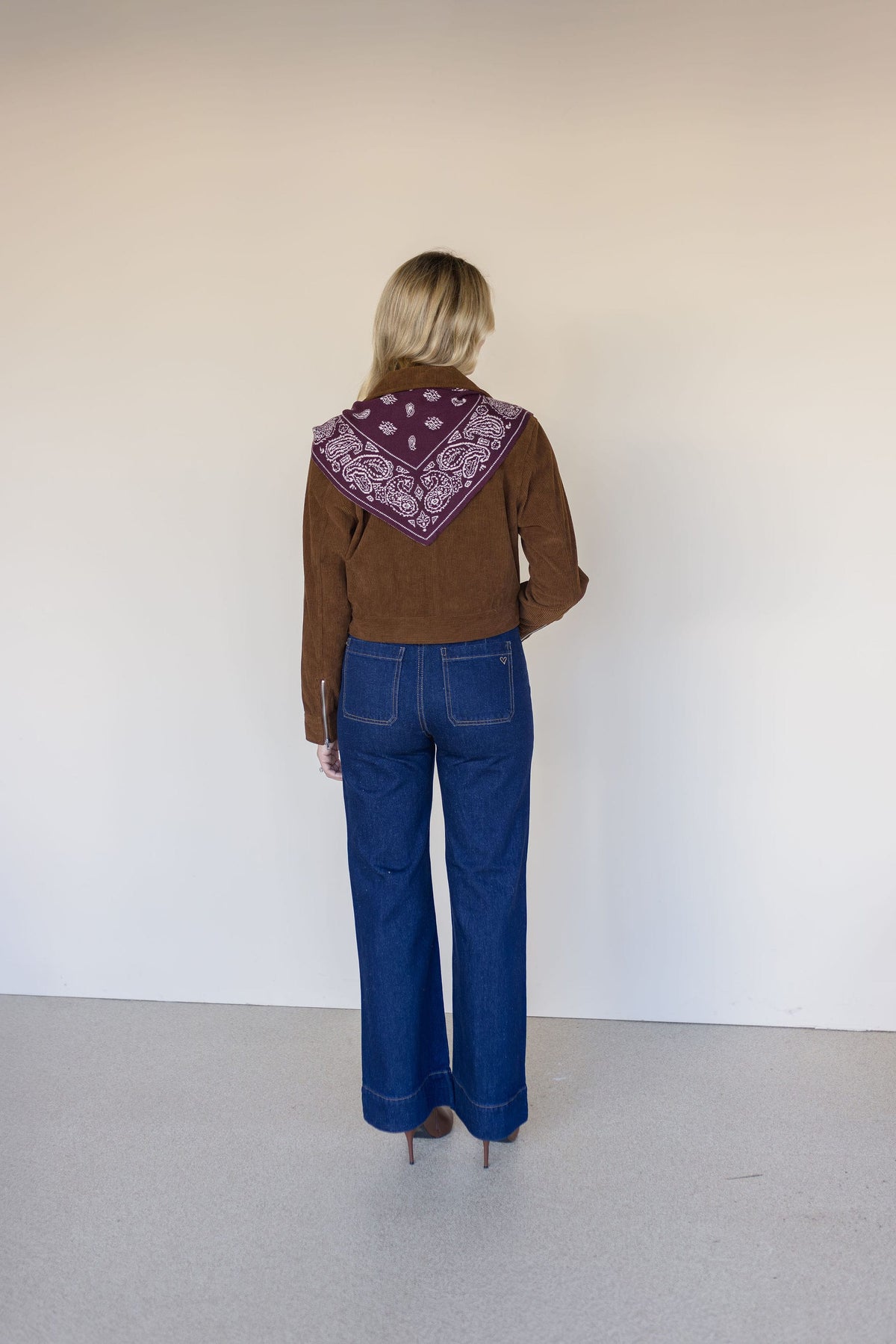 Wanderer Mini Triangle Scarf
