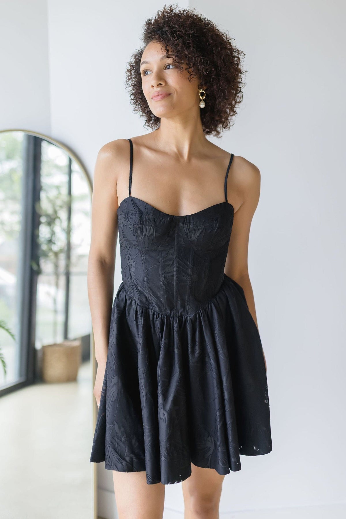 Astr The Label Linelly Dress in Black - Size S Astr The Label Linelly Dress in Black - Size S