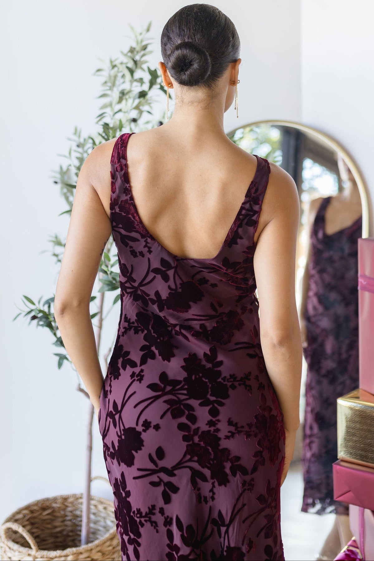 fitted lace wedding dress Floral Embroidered Maxi Dress With Sheer Flutter Sleeves In Burgundy M