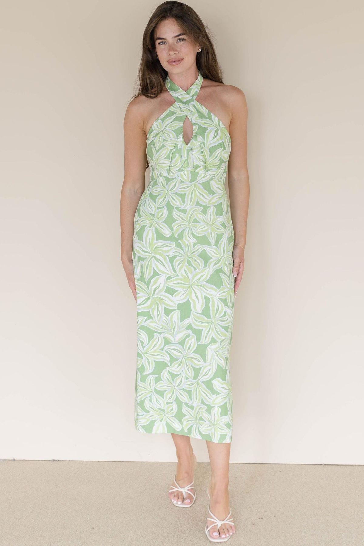 astr the label cocktail dress | Anita Halter Keyhole Midi in Tropical Lime Floral The lightweight fabric drapes Size:15.5 32-33 3/1/25 Free People La La