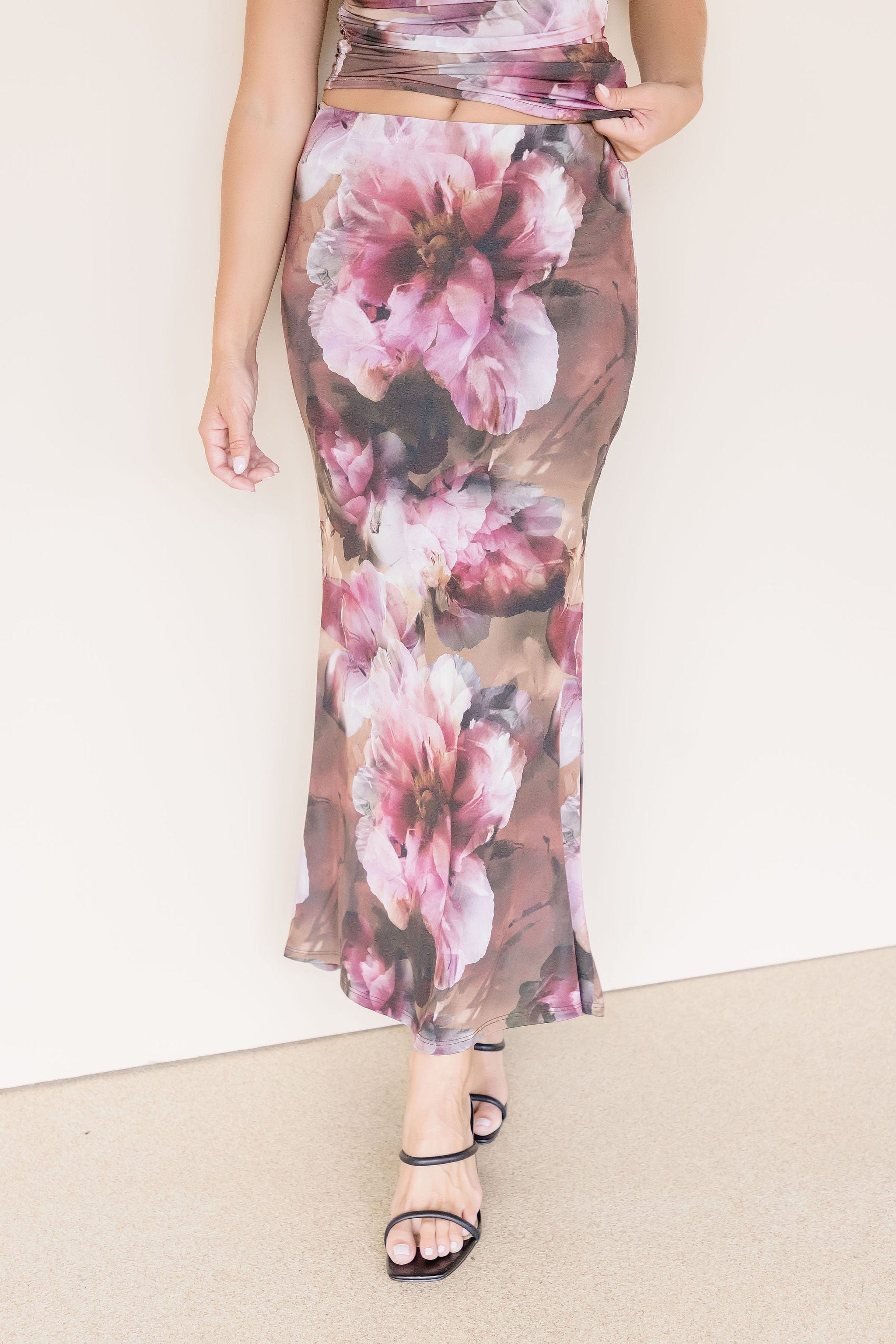 Margerie Mesh Midi Skirt Margerie Mesh Midi Skirt