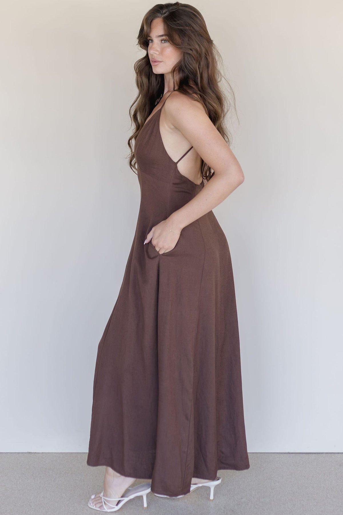 Elianna Linen Open Back Maxi Dress