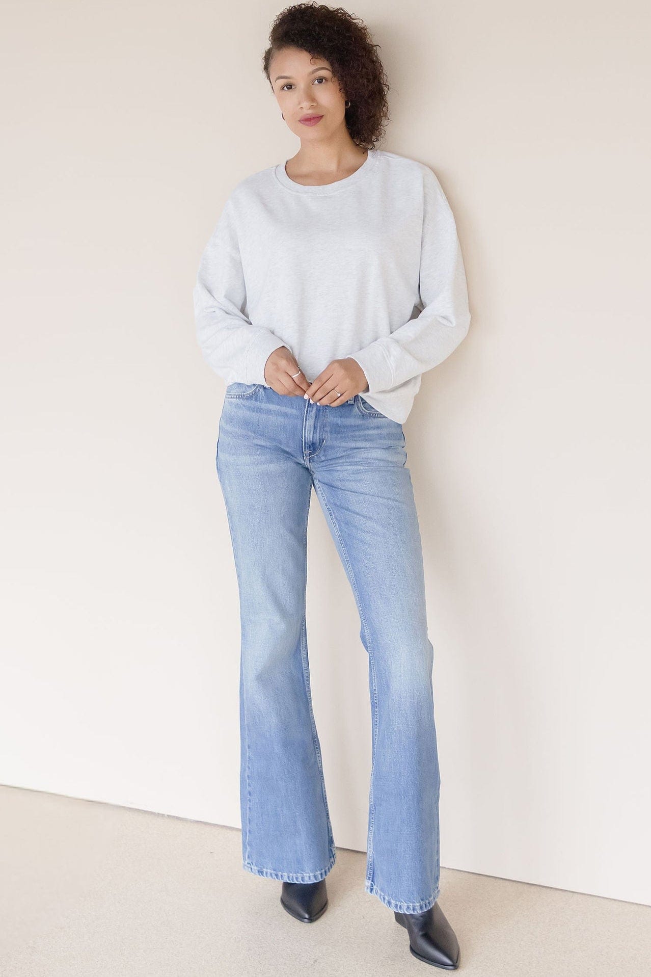 Ezri Sweatshirt Ezri Sweatshirt