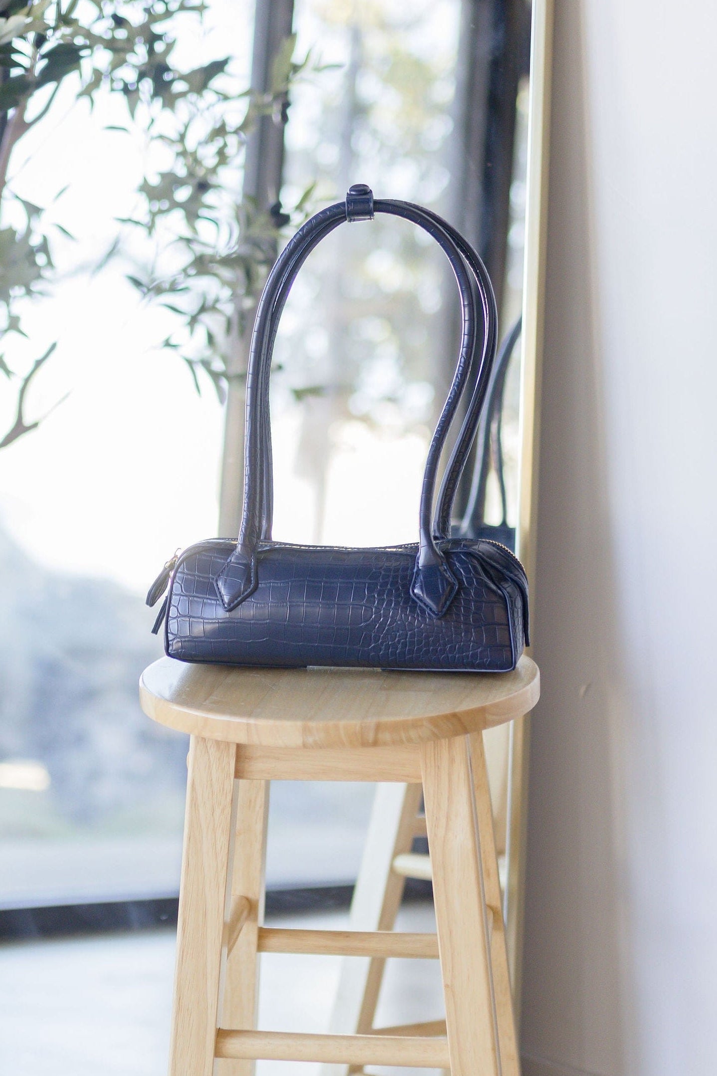 Baylen 90's Round Shoulder Bag Baylen 90's Round Shoulder Bag