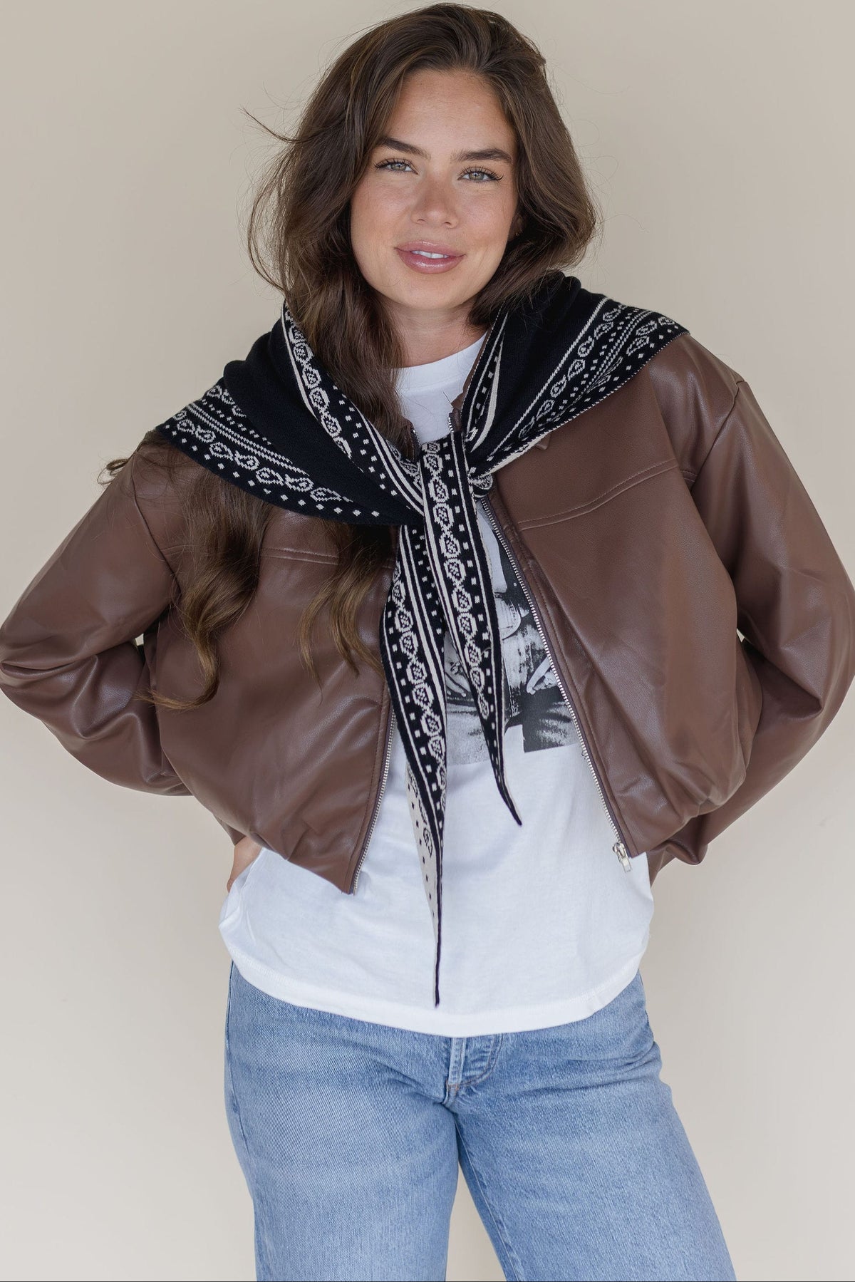 Dreamer Triangle Scarf Black